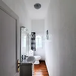 Alojamento de Acomodação e Pequeno-almoço La Maison Du Port *