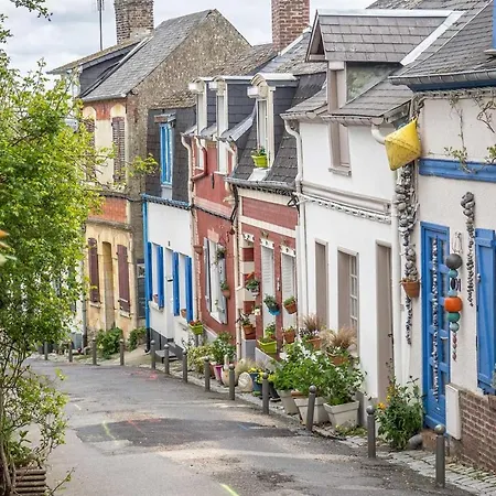 La Maison Du Port Bed and breakfast